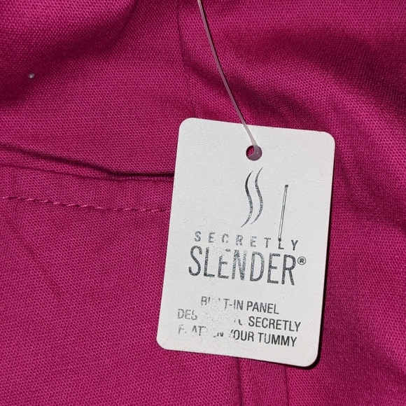 St. John's Bay Secretly Slender Mid Rise Plus Capris Pink Size 24W NWT - Picture 9 of 11